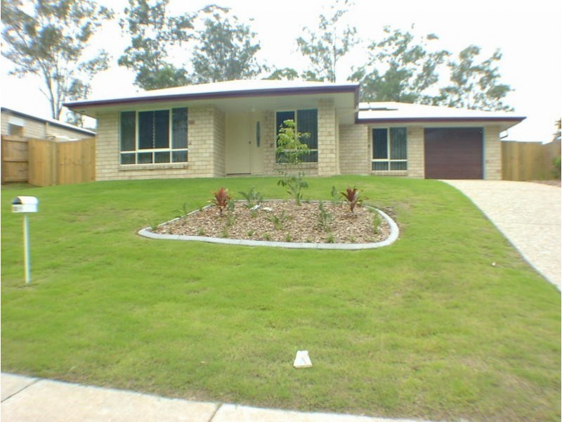 10 Bowen Place, Blackstone QLD 4304